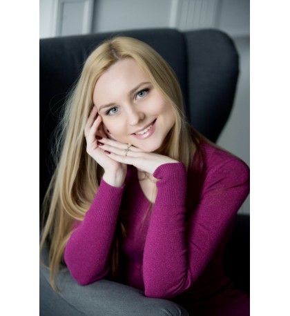 Анна Иванова